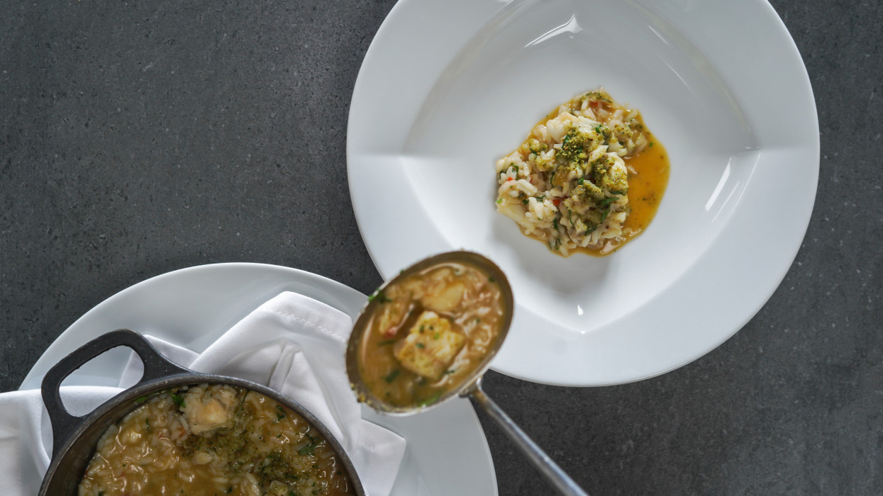 Nagyon komoly elismerést zsebelt be Rácz Jenő étterme: ebbe a rangos válogatásba került be