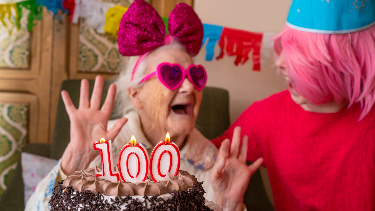 Alig ismert nyugdíjkatasztrófa érik a fejlett világban: küszöbön az összeomlás, nehéz lesz elkerülni