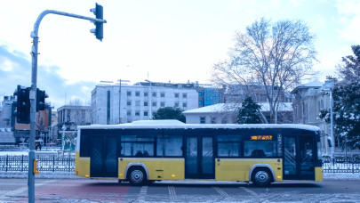 Szörnyű hír a tömegközlekedőknek: a havazás miatt törölhetik a járatokat, így nem lehet majd eljutni A-ból B-be