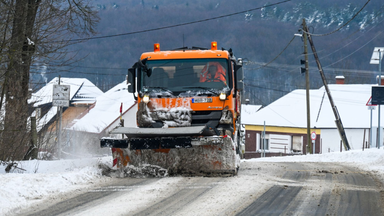 Komoly árvíz jöhet Magyarországon, ha elolvad a rengeteg hó? Vázolta a forgatókönyvet a meteorológus