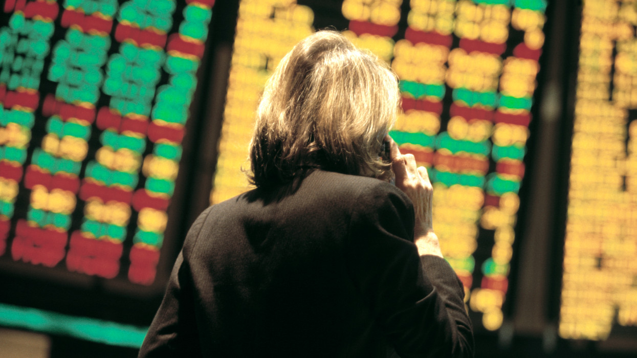 Szomorú számok: még a tőzsde is alulteljesített ma