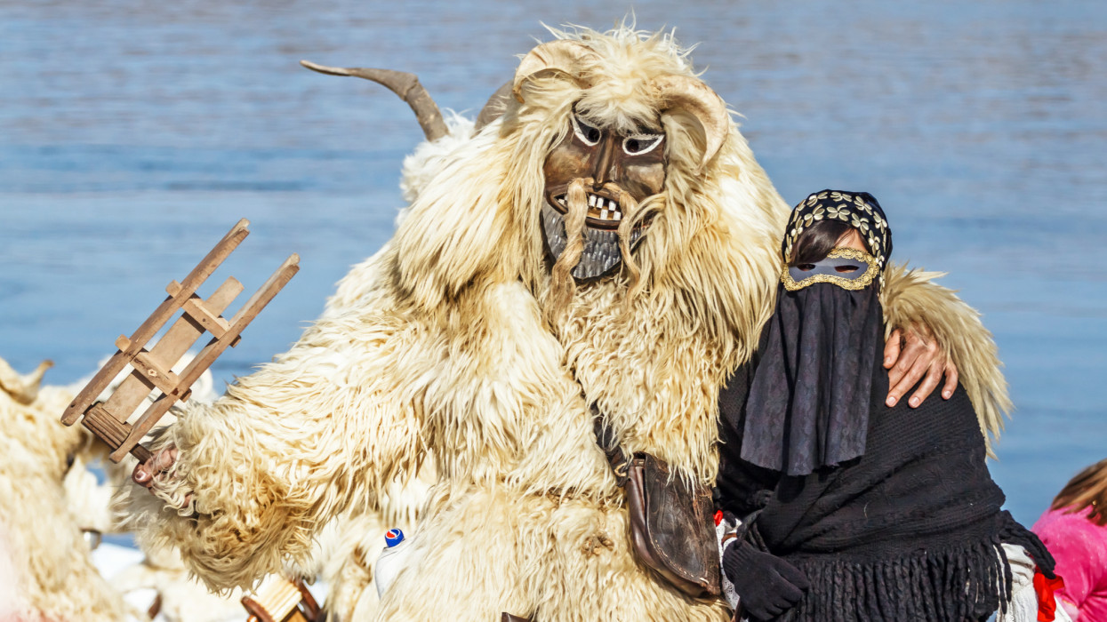 Mikor van farsang 2026-ban? A farsang jelentése, mi a farsang farka - Hagyományok, népszokások farsangkor