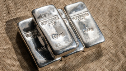 Felrobbant az ezüstpiac: elképesztő drágulás és egyre súlyosabb készlethiány van Európában