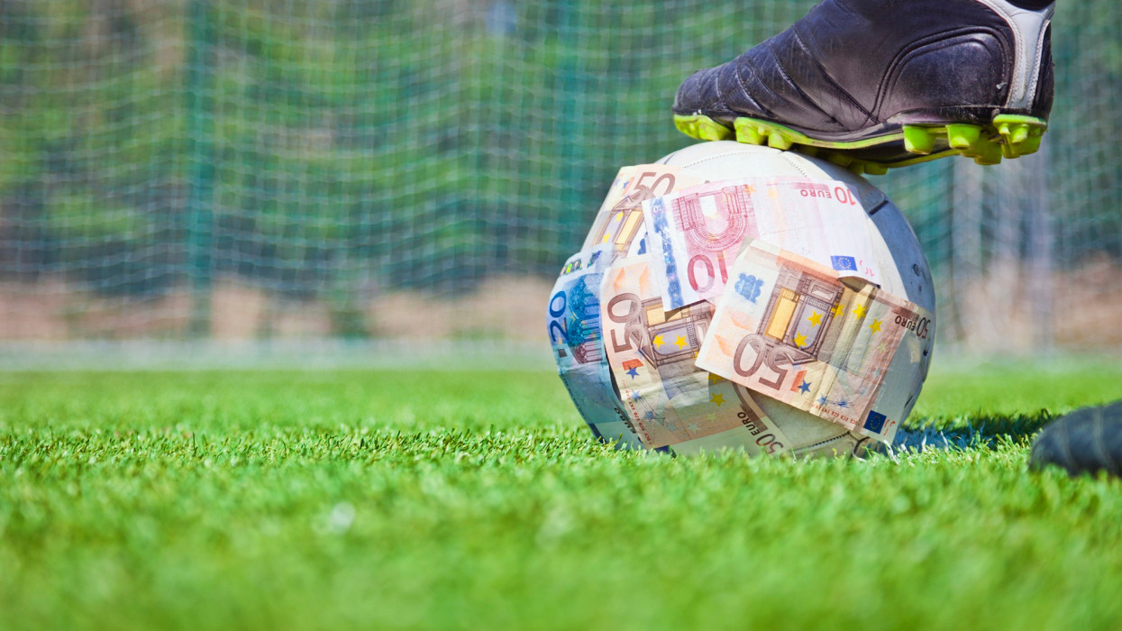 Eszement összeget kaszált 2025-ben Cristiano Ronaldo: itt a friss kereseti lista