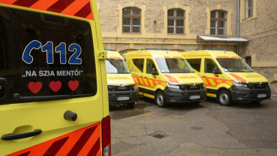 Indul a jogi csatározás: elbukhatja az édesanyját megmentő kisfiú családja a Na szia mentő! szlogent?