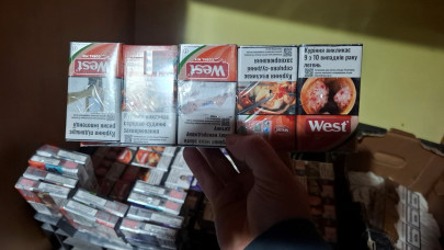 Komoly fogás a NAV-nál: nem semmi mennyiségű csempész cigit találtak, le se tagadta a feketéző tulajdonos