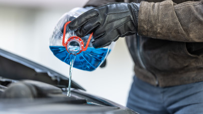 Teszten az Aldi, Lidl, Tesco filléres téli szélvédőmosó folyadéka: tényleg jó -19 fokig?