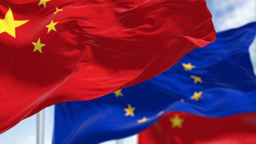 Példátlan lépésre készünek Brüsszelben: két kínai óriáscéget is kitiltanának az EU-s piacról, Magyarország is aggódhat