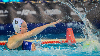 Könnyed siker kedd délutánra: huszonöttel verték a románokat a pólós lányok