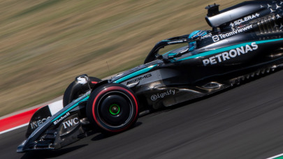 Élesen odaszólt a riválisoknak a Mercedes-főnök: nagyon ideges lett Toto Wolff