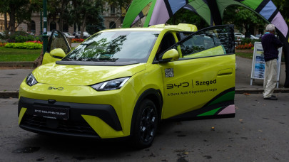 Tarolnak a kínai autók Magyarországon: sorra előzik a nagy európai márkákat, mit keresnek ennyien?