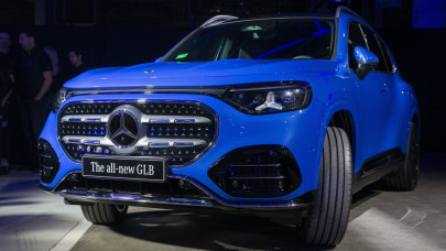 Bajban a kecskeméti Mercedes-gyár? A dolgozók állítják: alig kapnak munkát, a toborzás is leállt