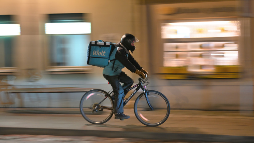 Nagy bejelentés a Wolttól: így alakítják át a magyar kiszállítási piacot
