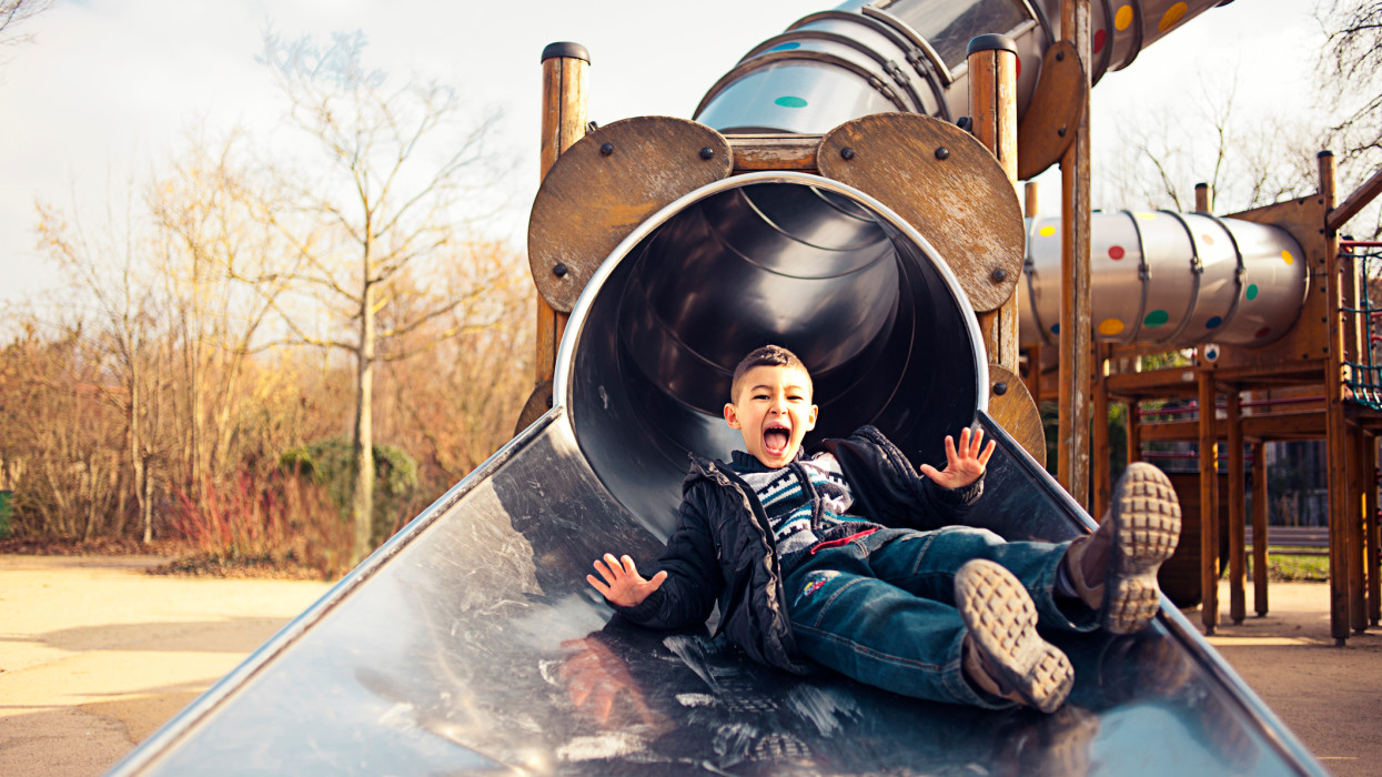 Hoppá, négy évszakos lesz a csúszkálás Pakson: szánkódomból extra park épül