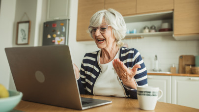 Egyre több magyar idős dolgozik tovább nyugdíj mellett: nem mindenkit a kényszer visz rá, ezért teszik valójában