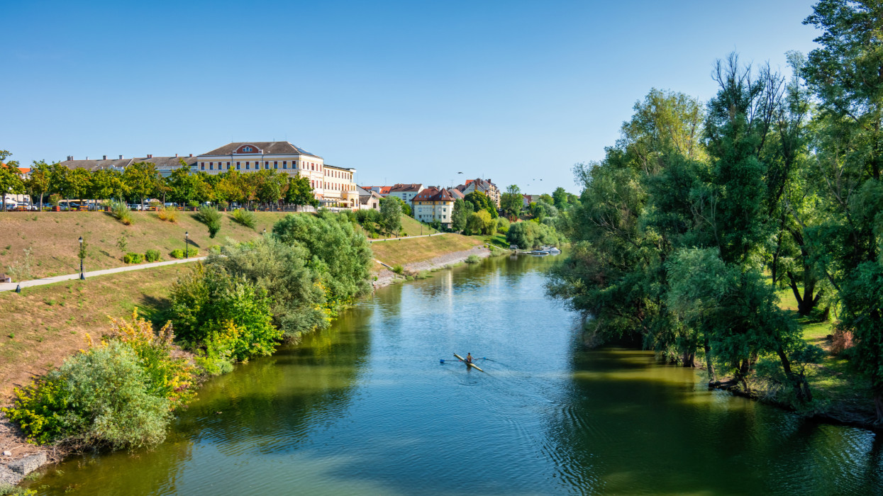 Mikor lesz a bajai vásár 2026-ban? - Minden, amit már tudni lehet a bajai hídivásár, Éjszakai Bazár, termelői vásárok kapcsán