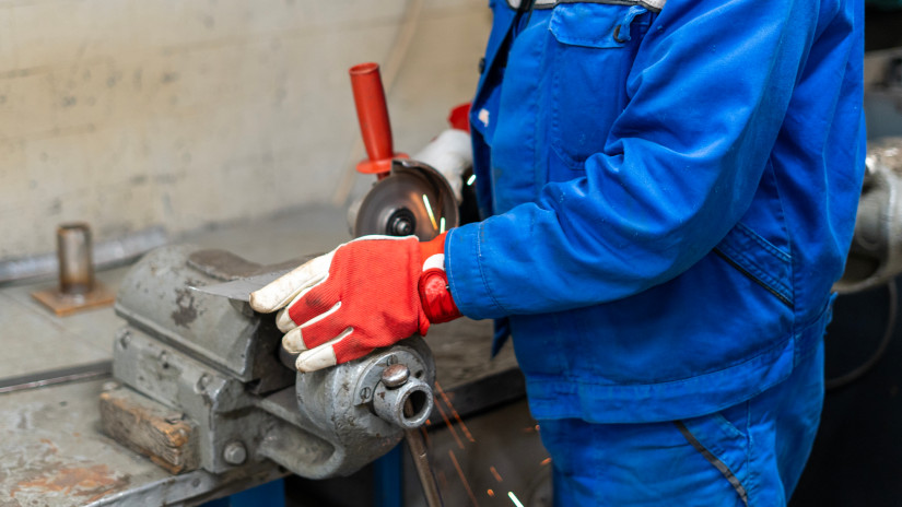 Másfélszeres bérkülönbségek pár kilométeren belül: nagyon nem mindegy, hol dolgozol vidéken