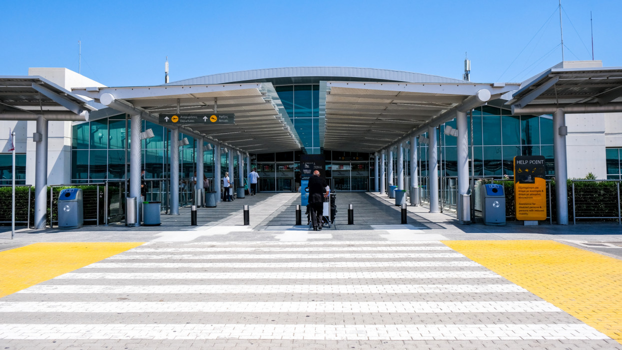 Újabb 60 európai járatot töröltek a háború miatt: magyar utazók is érintettek lehetnek