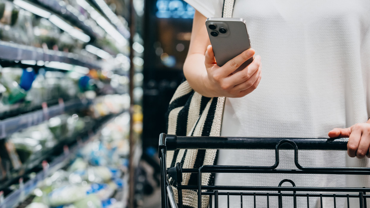 Így vertük át a magyar boltok kasszáit: pár nap alatt rengeteget spóroltunk a Lidl, Tesco, Spar, DM applikációival