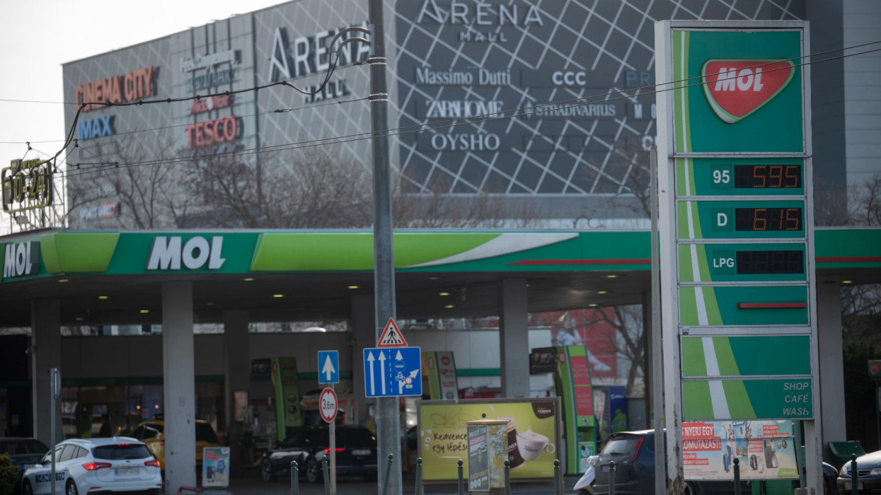 Megkongatták a vészharangot a szakértők: visszatérhet a korábbi rémálom a magyar benzinkutakra