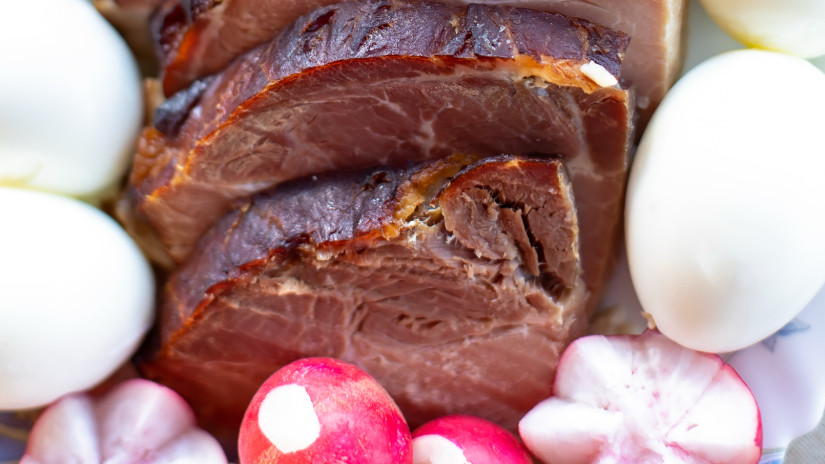 Felejtsd el az olcsó húsvéti sonkát: a húsipari szakértő elárulta, miért fizethetünk rá a spórolásra
