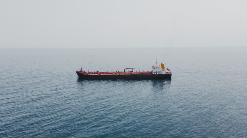 Újabb ország szállt bele a súlyos adok-kapokba: tényleg elkerülhetetlen a világégés?