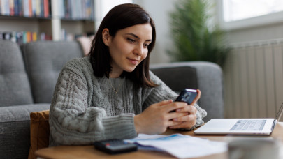 Váratlan üzenet érkezik a mobilbankos ügyfeleknek: egyre többen mondanak igent a milliókra, de van egy óriási bökkenő