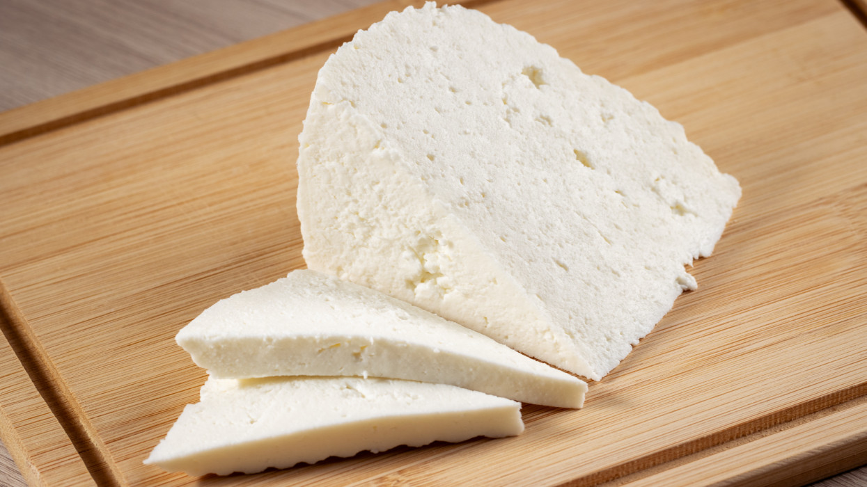 Fű alatt vágtak le a magyarok egyik kedvenc termékéből: így fizetünk többet észrevétlenül az árrésstop ellenére is