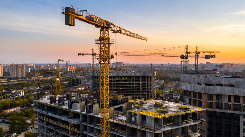 Fájó titok derült ki a hazai építőiparról: elképesztő pénzek vándorolnak ki Magyarországról, de már körvonalazódik a kiút