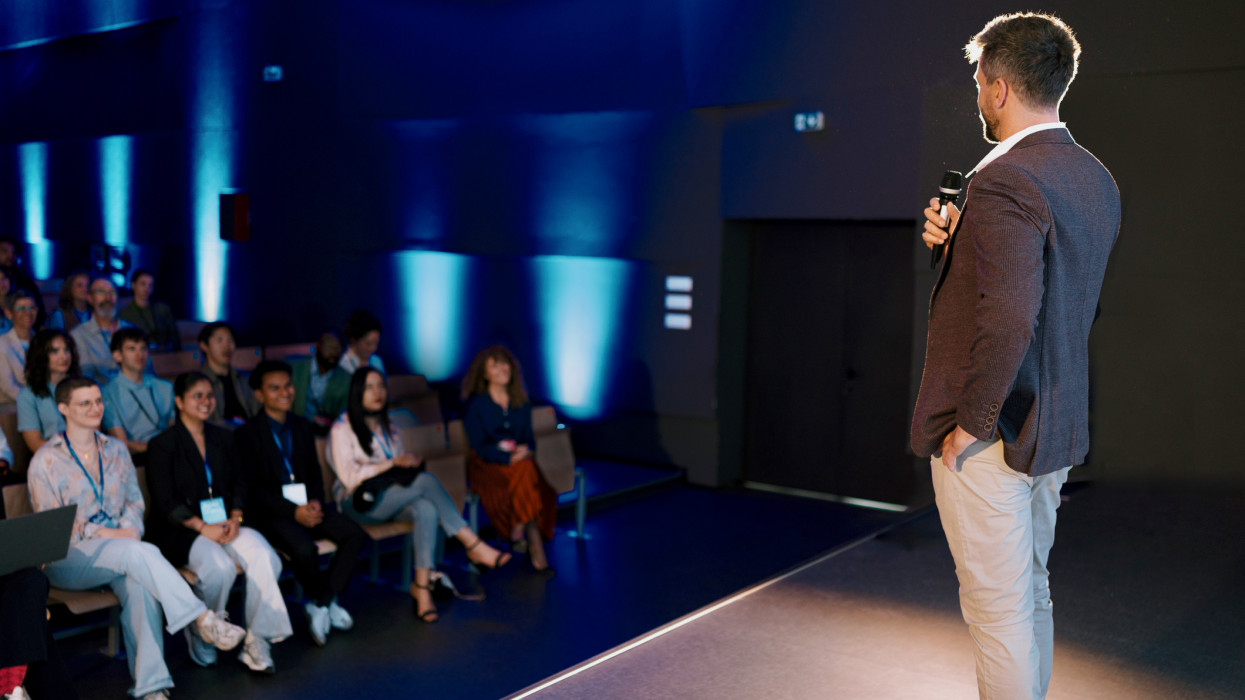 Kiderültek a mesterséges intelligencia titkos kockázatai: ezzel a magyar dolgozók nagy része túlságosan későn szembesül