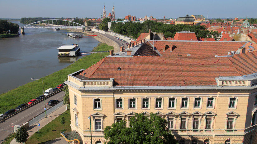 Rengeteg magyar település meglépte a dolgot: ezzel a csodakártyával akár féláron is vásárolhatsz