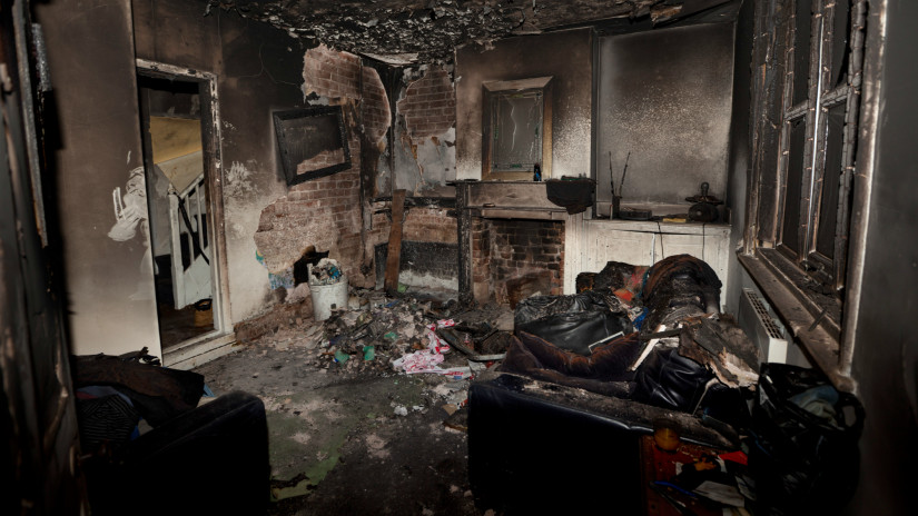 Szívszorító vallomást tett a népszerű énekesnő otthona leégése után: így kezdene új életet férjével és a szüleivel