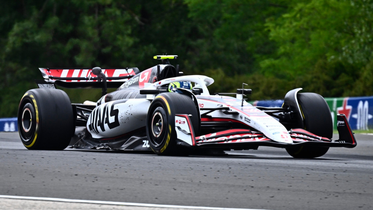 Súlyos baleset után asztalra csapnak az F1-pilóták: lépni kell, mielőtt újra tragédia történik