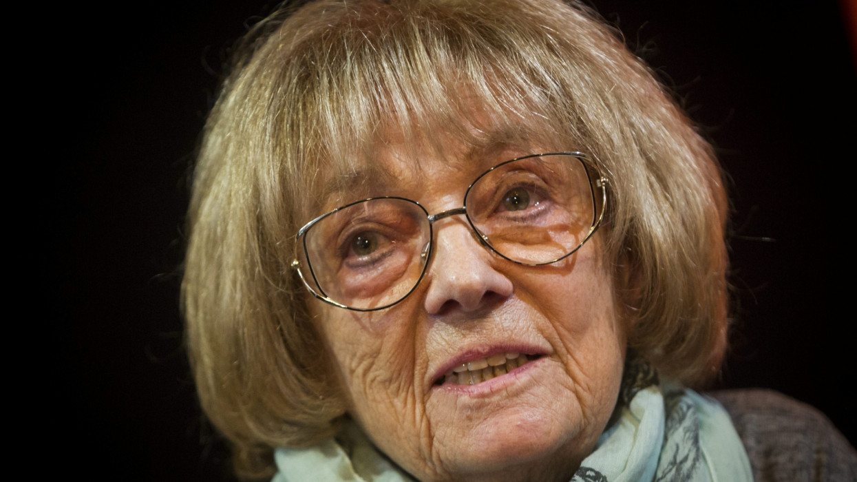 Meghalt Radnóti Zsuzsa