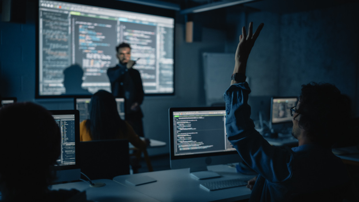 Mindent a feje tetejére állít a mesterséges intelligencia az egyetemeken: rengeteg diák menekül a szakjáról