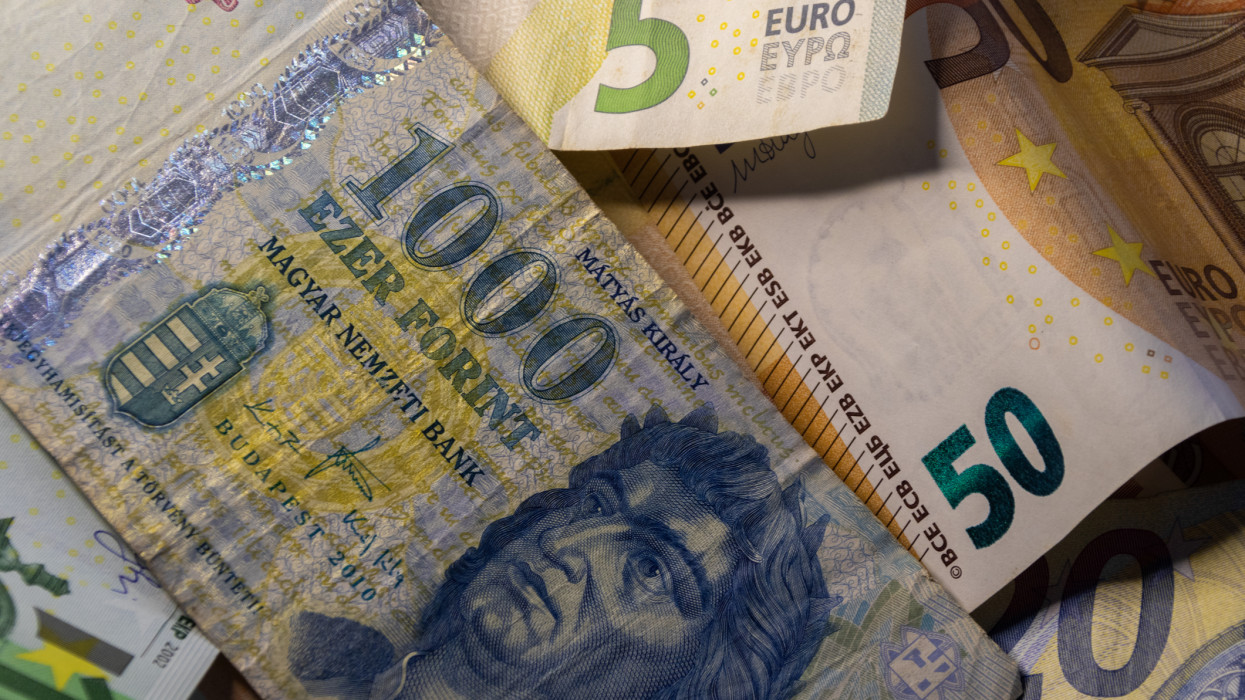 Földindulás jöhet a magyar devizahiteles ügyeknél: ez most mindent megváltoztathat - véget érhet az évtizedes sorscsapás?