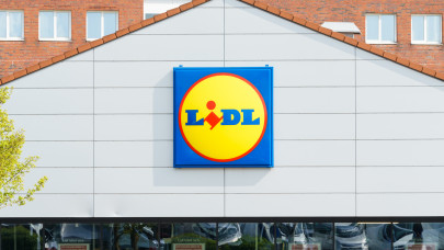 Máris elkapkodták a Lidl legújabb luxus süteményét: pofátlanul olcsón adják, még pár napig biztosan érkezik új szállítmány
