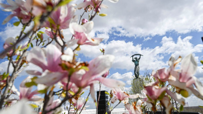 Végre megnyitotta kapuit a legendás hazai erődítmény: óriási tömeg rohamozta meg a bámulatos új parkot