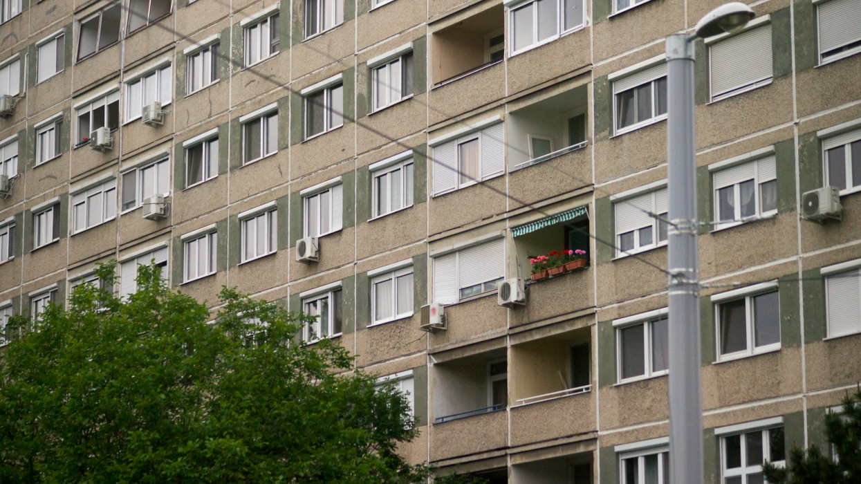 Ez az igazi lakáskatasztrófa Magyarországon: láthatatlan csapdában vergődik a fiatal dolgozók fele, ebből nehéz lesz kitörni