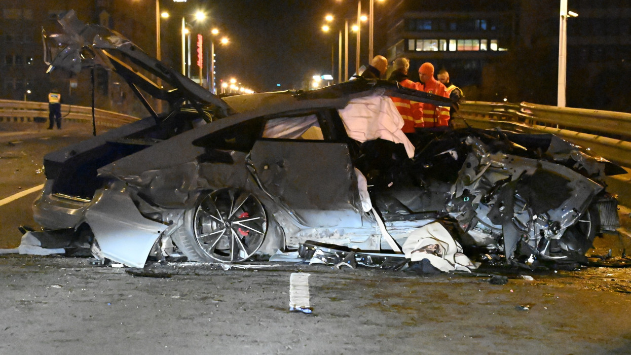 Újabb részletek derültek ki az Árpád hídi halálos balesetről: kiderült, kik voltak az áldozatok