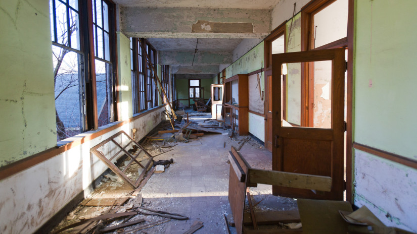 Nagyban megy a kiárusítás? 780 milliót kérnek a legendás Tőzsdepalotáért: rengeteg iskola épületétől is szabadulnának