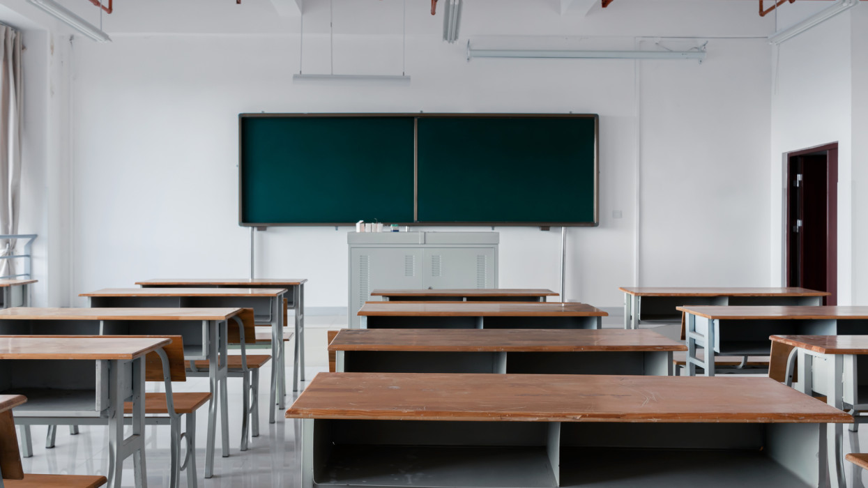 Kiszivárgott, ő lehet a Tisza-kormány oktatási minisztere: legendás intézmény éléről érkezne a kabinetbe