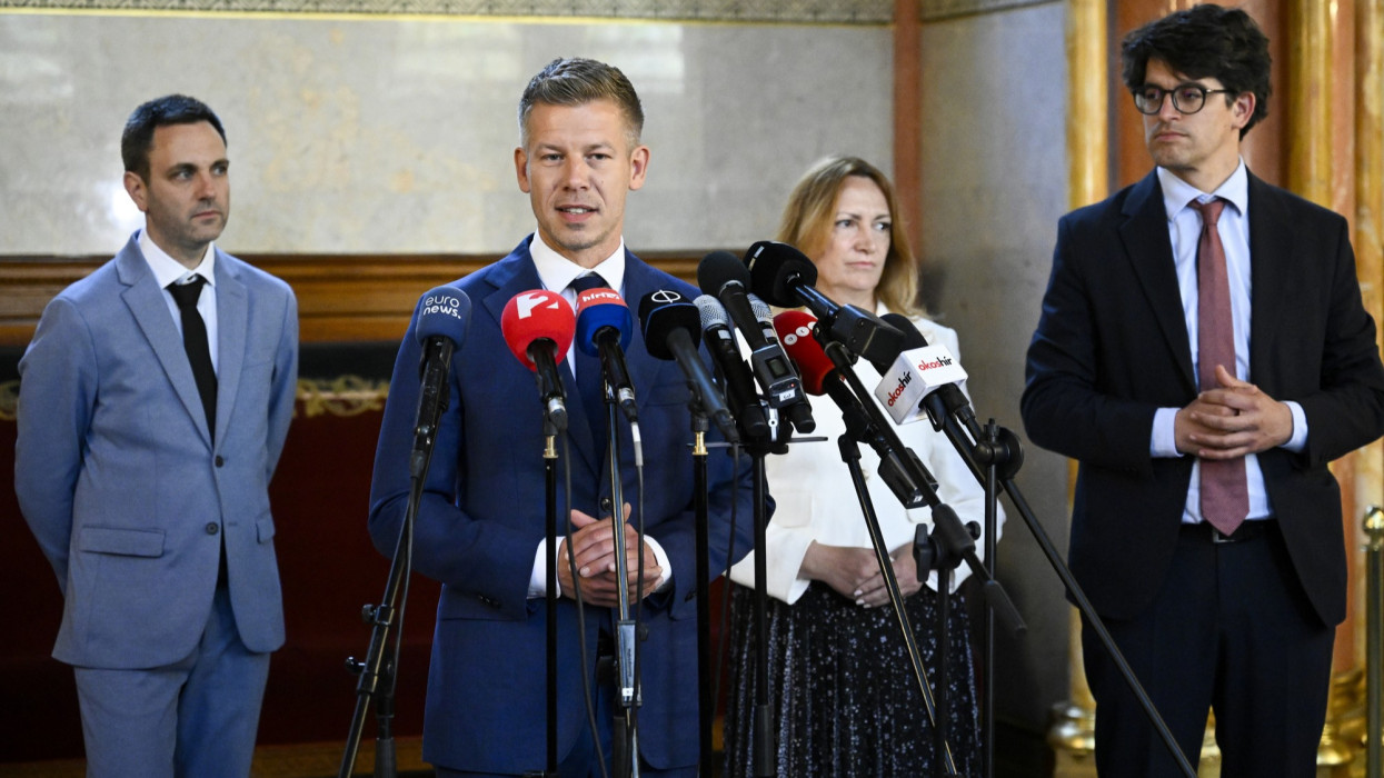 Érkeznek Magyar Péter bejelentései: ő fogja vezetni a Tisza parlamenti frakcióját az új Országgyűlésben