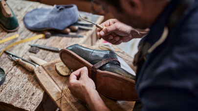Rengeteg magyart vernek át a bolti cipőkkel: kitálalt a vidéki mester, aki elképesztő garanciát ad munkájára