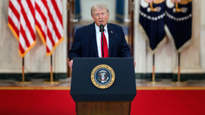 Donald Trumpon a világ szeme: még ma véget vethet a kínszenvedésnek, ami a Közel-Keleten folyik