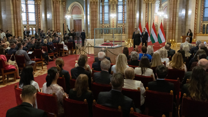 Itt a hivatalos menetrend az új parlament első napjáról: így választják miniszterelnökké Magyar Pétert május 9-én