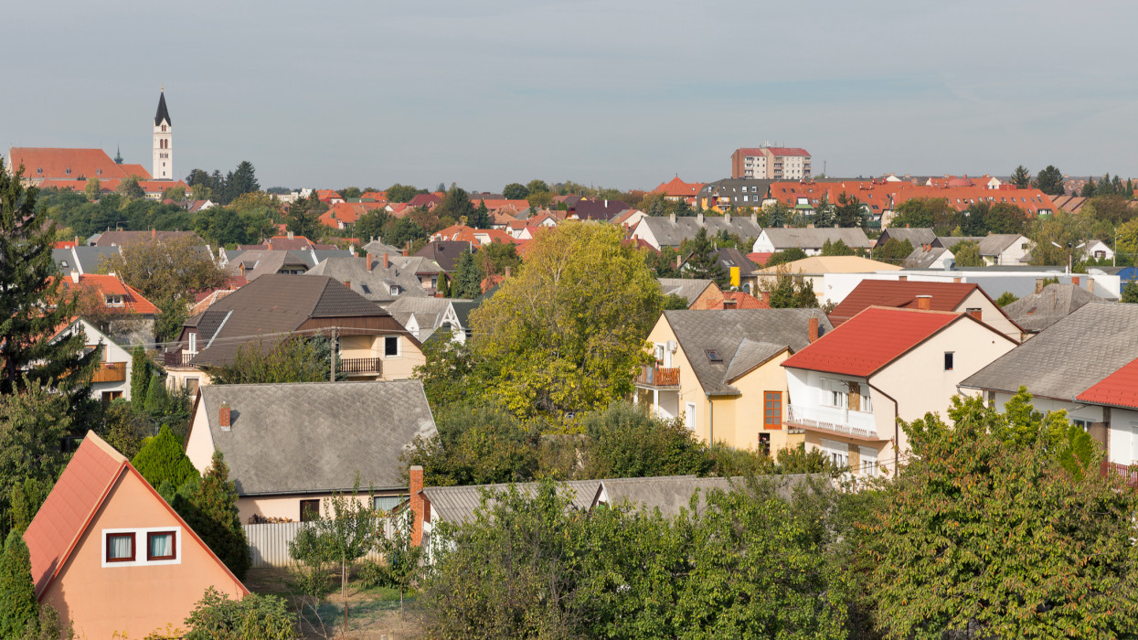 116 férőhelyes munkásszálló épülhet Balatonnál: okoszebra és új csomópont is jöhet