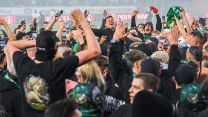 Eszetlen ünneplés kezdődött Győrben: talpon az egész város, ekkor kapják meg az aranyérmeket