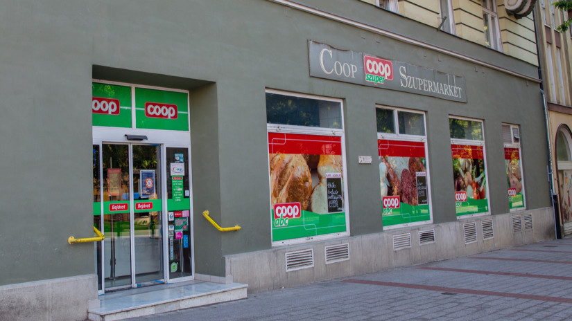 A Coop hálózata is takarékra kapcsol: felülvizsgálják a nyitvatartást és a légkondik használatát is