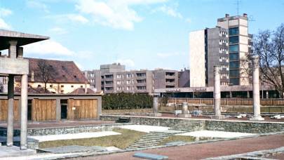 Vége, lassan eltűnik a legendás vidéki hotel: lakóház lesz az modernista épületből